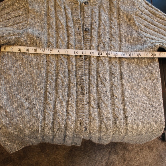 Baxter Wells Thick Grey Speckled Cardigan Sweater - Picture 6 of 7